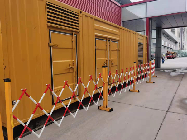 新干租赁发电机发电机油箱使用后要定期清除油箱底部沉淀的杂质