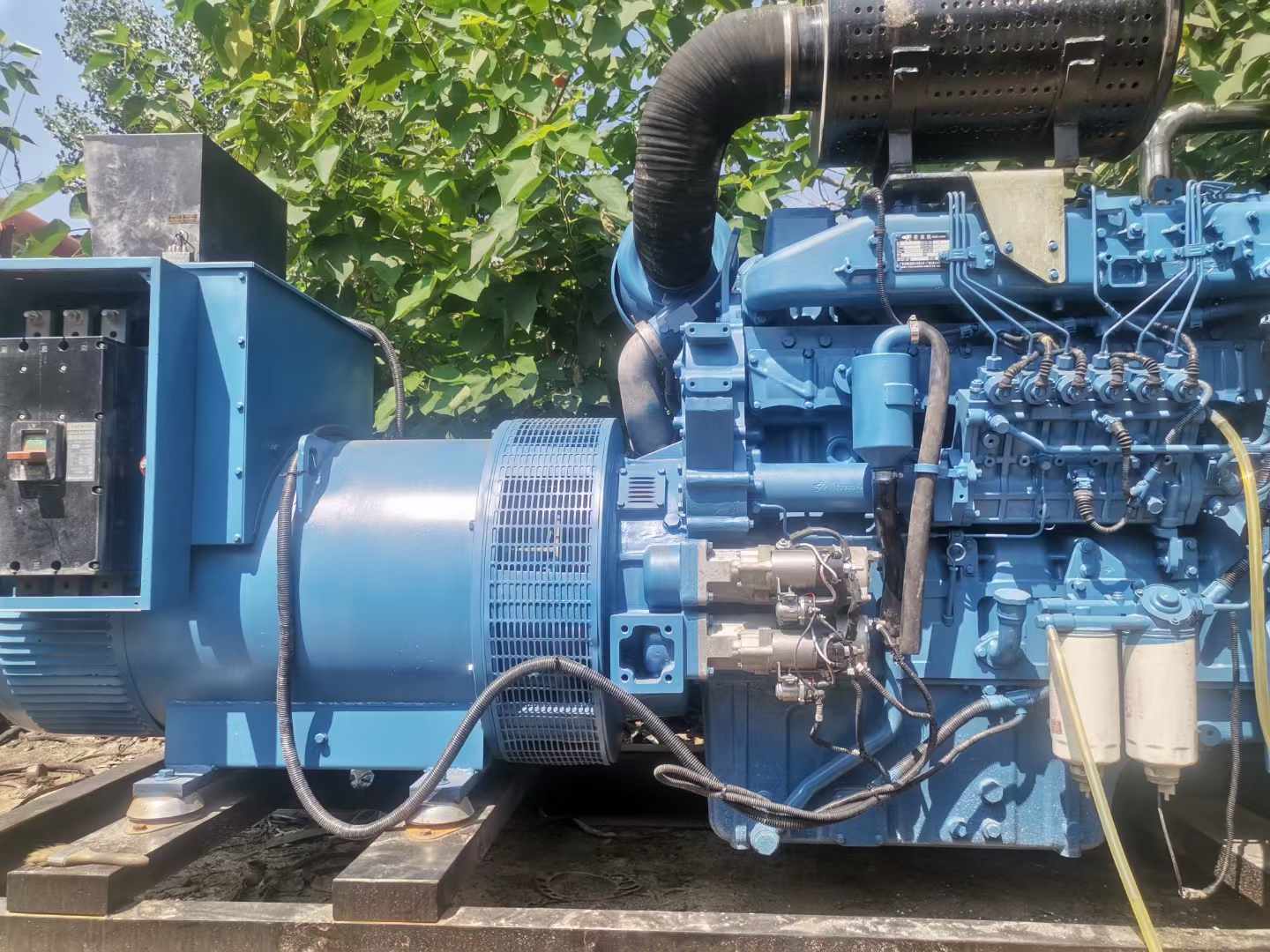 新干详细说明降低 800kW 柴油发电机输出电流波动的方法